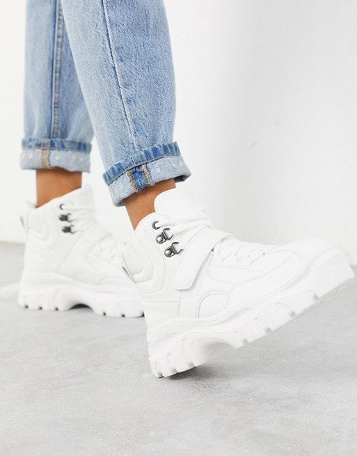Fashion Styling: Chunky White Sneakers